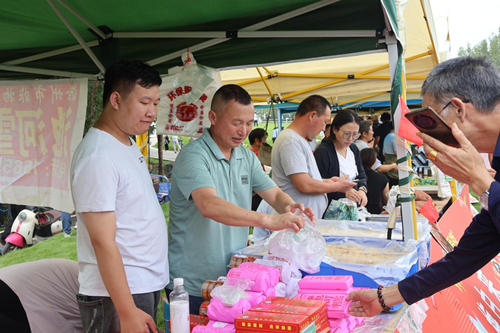 定远县：梅白来草坪音乐嘉年华暨第十二届定远池河梅白鱼文化旅游节盛大开幕(图3)