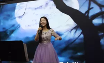 “情歌大叔”李笑天中国民歌演唱会在京举行(图12) “情歌大叔”李笑天中国民歌演唱会在京举行(图12)