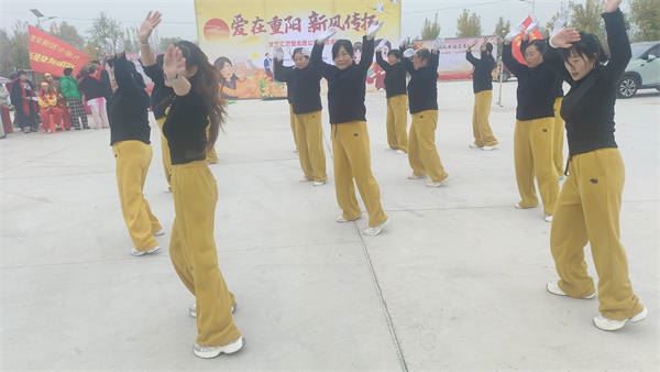 小张庄举办“爱在夕阳、新风传扬”文艺汇演，谱写乡风文明新篇章(图11)