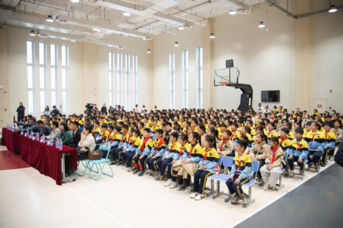 登高“阅”古今，双语“瞰”世界——雄东爱景小学双语阅读节圆满落幕(图7)